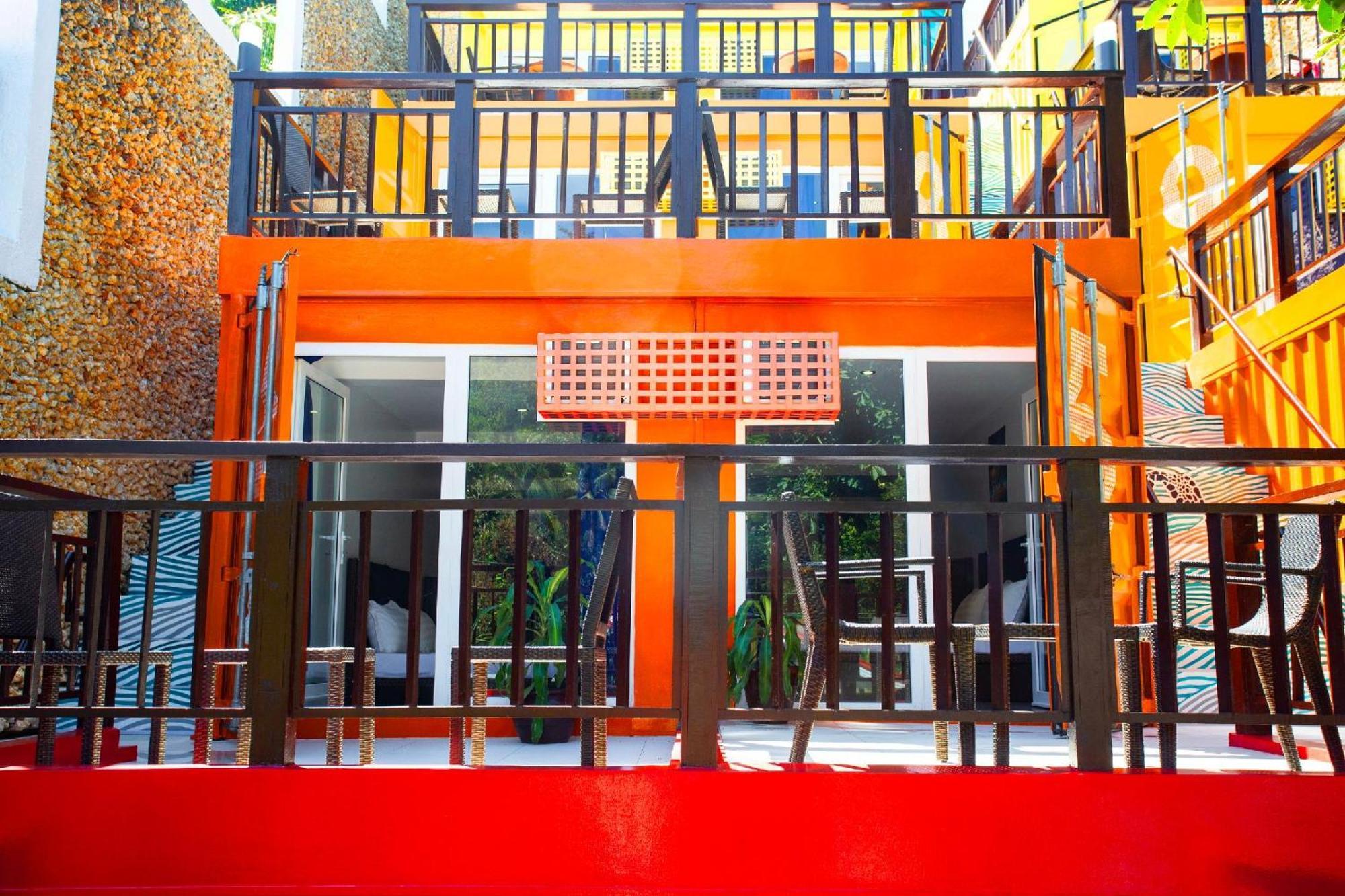Chillax Boracay Hostel Yapak Buitenkant foto